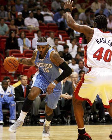 来自世界各 来自世界各