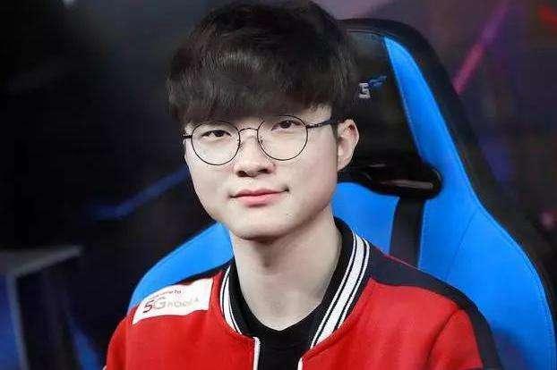 德标准行事 德标准行事